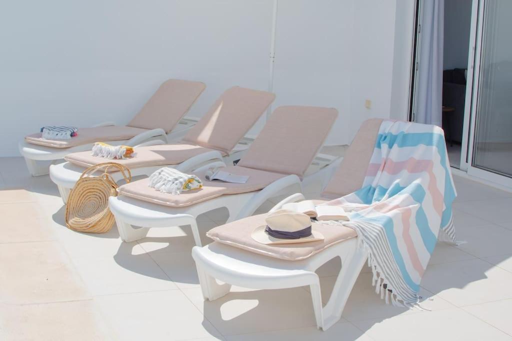 Casa Lolalo - Modern Villa With Pool, 15Min Walk To Marina Rubicon 普拉亚布兰卡 外观 照片